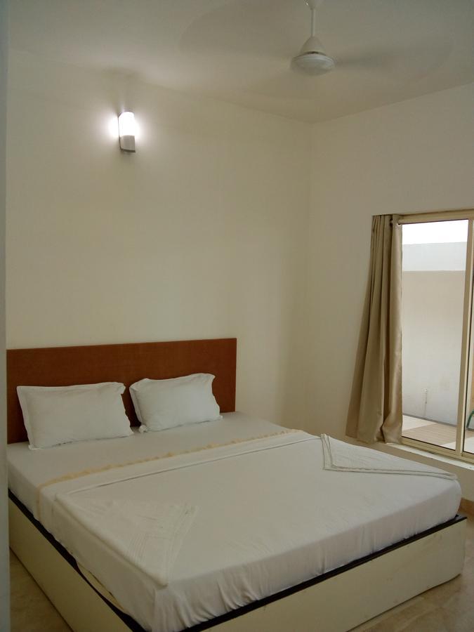 Cherai Natural Beach Hotel Cherai Beach Buitenkant foto
