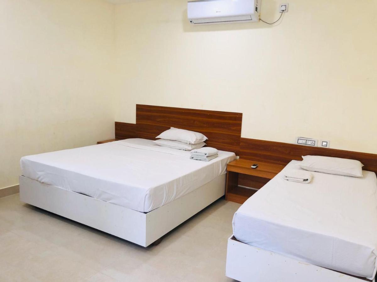 Cherai Natural Beach Hotel Cherai Beach Buitenkant foto