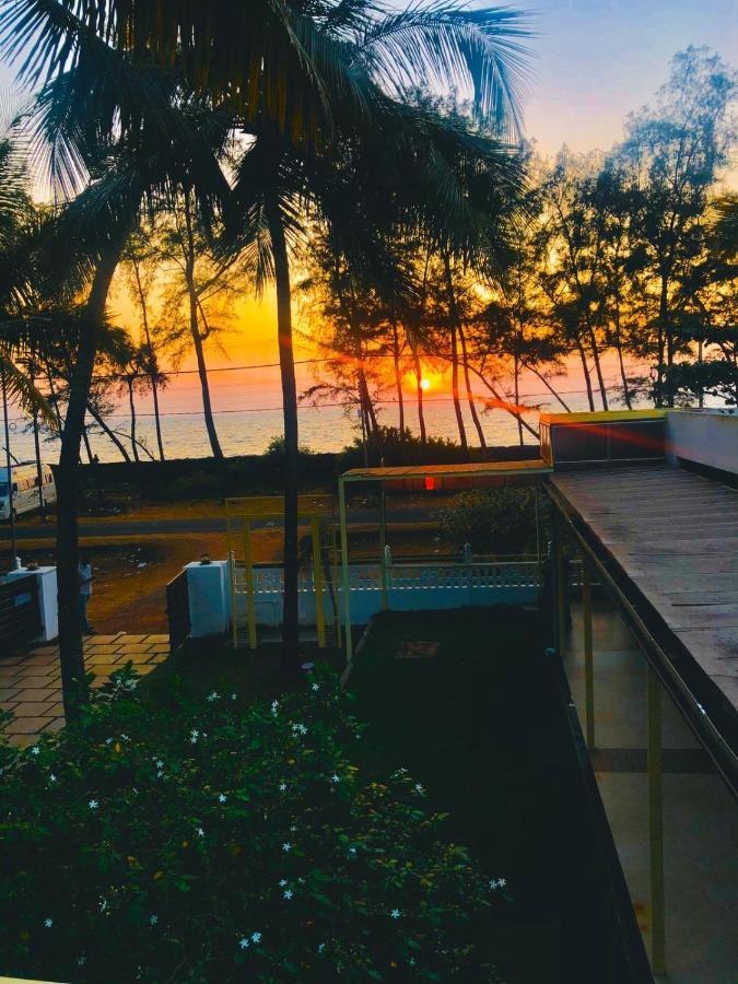Cherai Natural Beach Hotel Cherai Beach Buitenkant foto