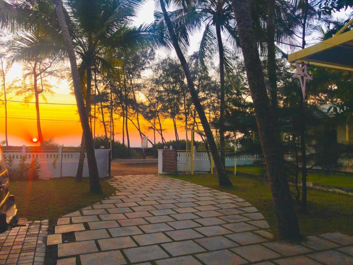 Cherai Natural Beach Hotel Cherai Beach Buitenkant foto